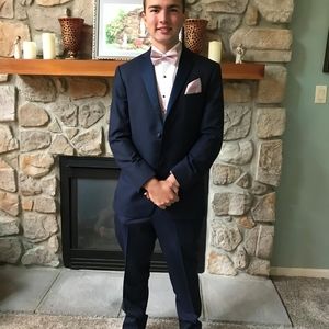 Meet your Posher, Justin